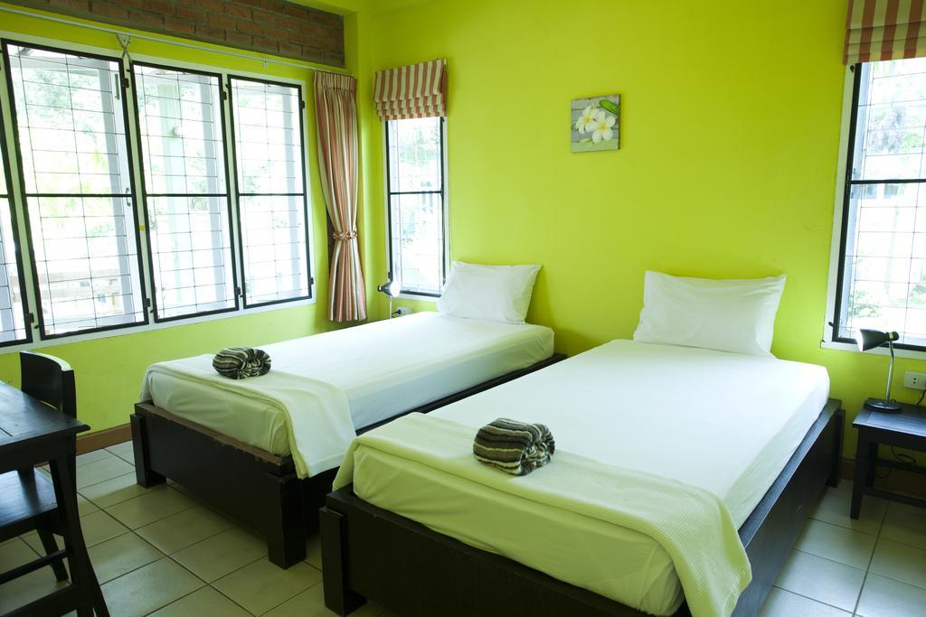 Sunshine Inn Resort Khao Lak Room photo