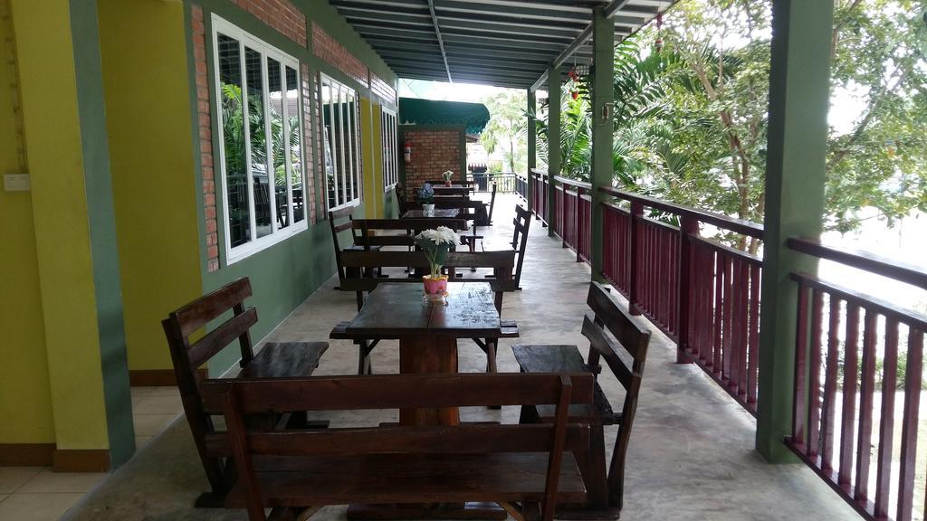 Sunshine Inn Resort Khao Lak Exterior photo