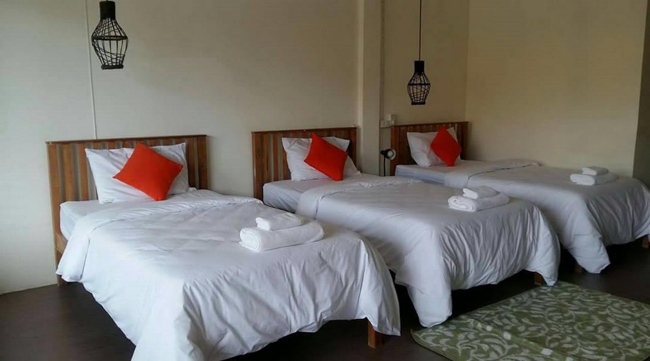 Sunshine Inn Resort Khao Lak Exterior photo