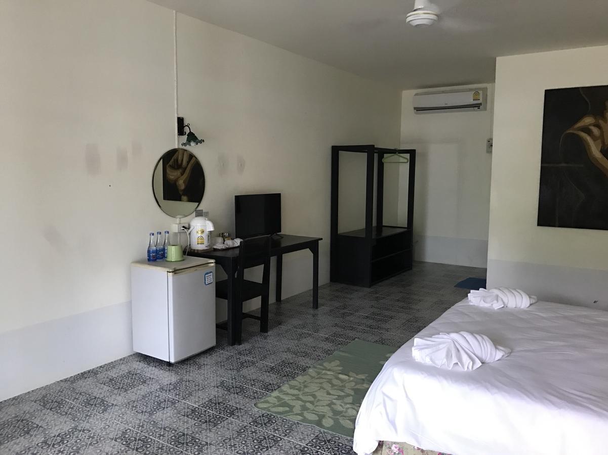 Sunshine Inn Resort Khao Lak Exterior photo